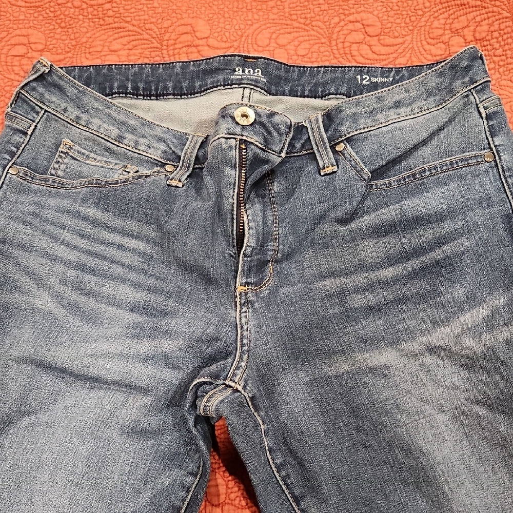 A.n.a Skinny Jeans